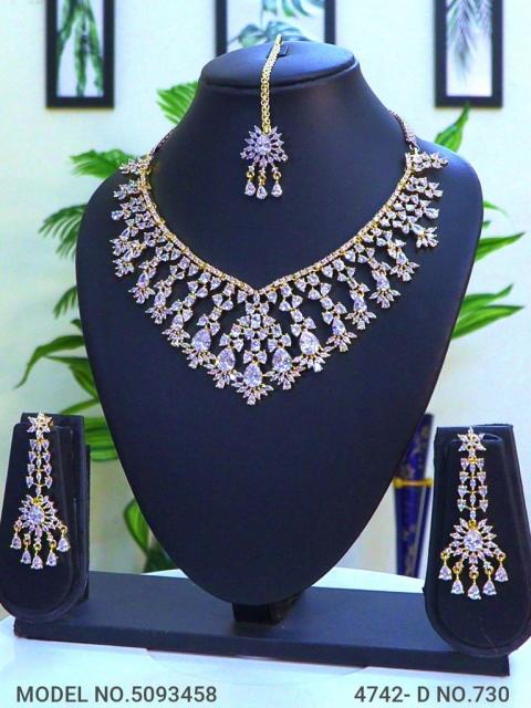 Traditional yet Trendy Design | Ideal for your Parties !