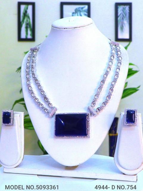 Traditional yet Trendy Design | Ideal for your Parties !