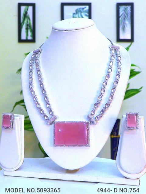 Handmade Traditional Masterpiece Zircon Jewelry Set