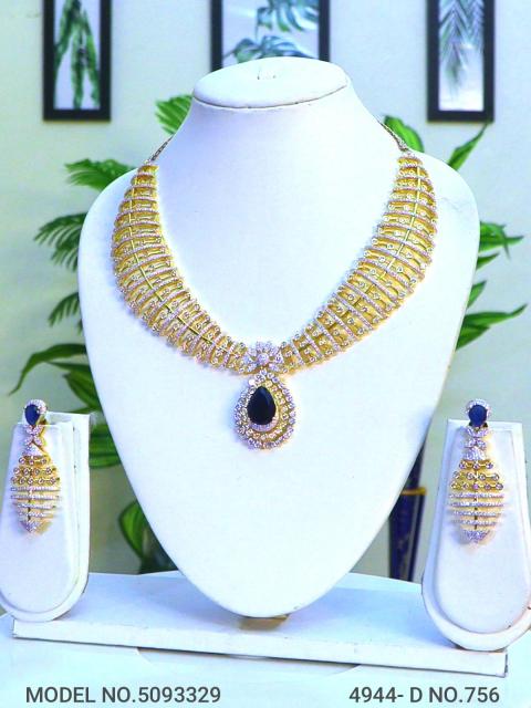 Amazing Traditional Jewelry Set