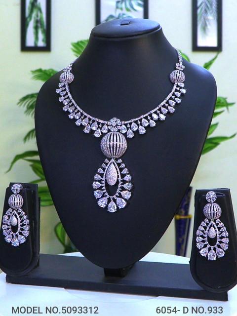 Traditional Design | American Diamond Jewelry Set