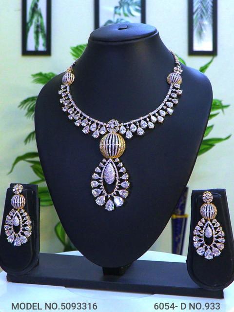 Traditional American Diamond Set