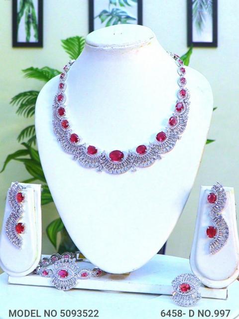 Traditional American Diamond Set