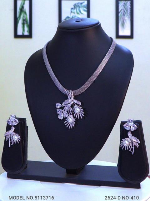 Diamond Replica Pendant Set |