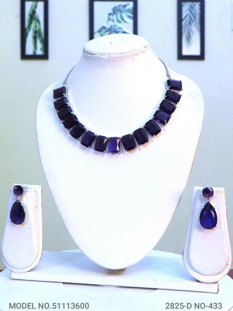 Classical Yet Trendy | Jewelry Set