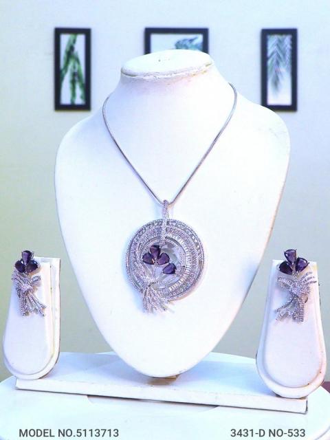 Cubic Zirconia | Pendants