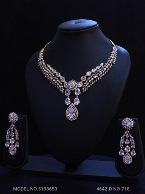 A Masterpiece | Handcrafted Traditional Jewellery Set