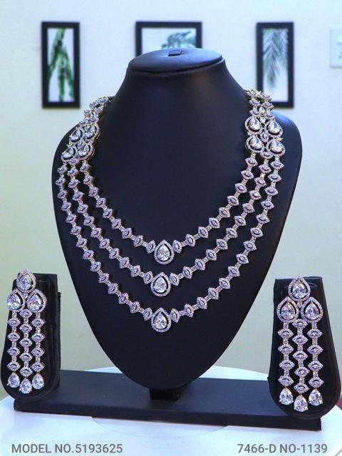 The best Gift for a Woman ! Jewelry