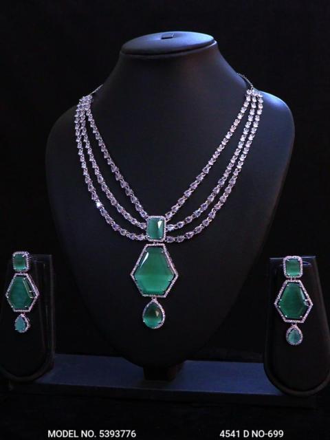 The best Gift for a Woman ! Jewelry