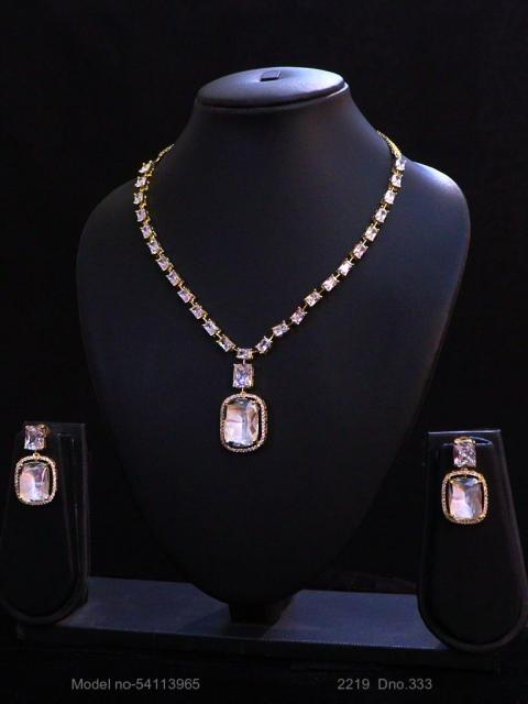 A Classic Cz Set for all Parties