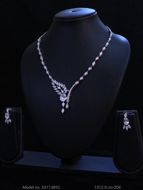 Classic Necklace Set