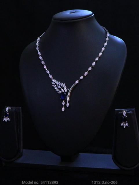 Be a Showstopper in any Party !