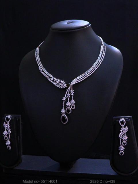 Classic Necklace Set
