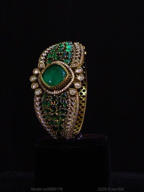 Crystal Trend Band