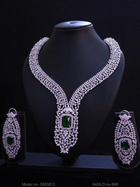 Necklace Designed by Passionate Craftsmen !