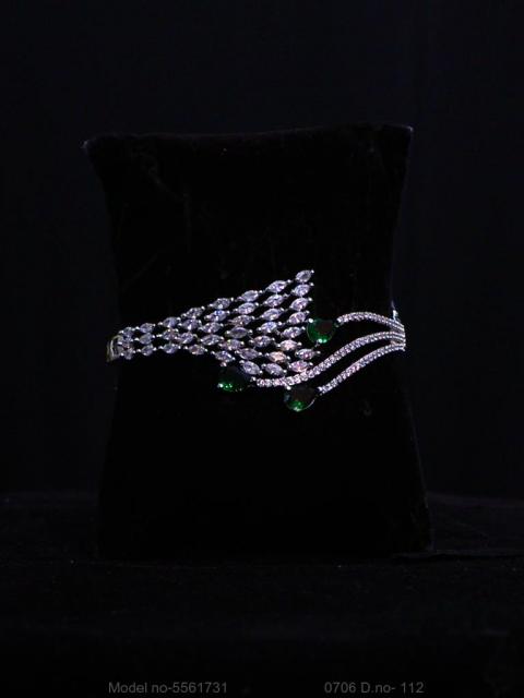 Glow Fit CZ Band