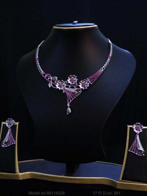 Be a Showstopper in your Party !