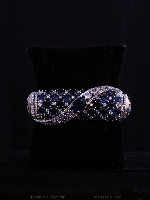 Subtle Shine Band