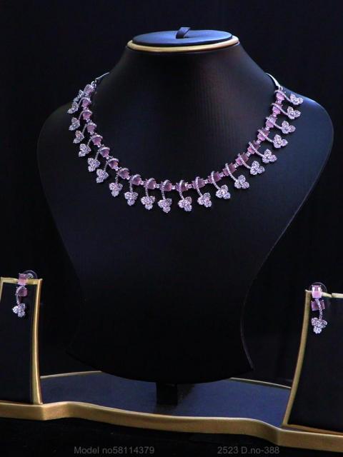 A necklace Set for all Occasions !