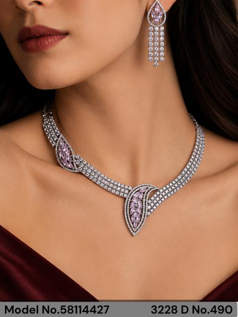 Eye catchy Necklace set