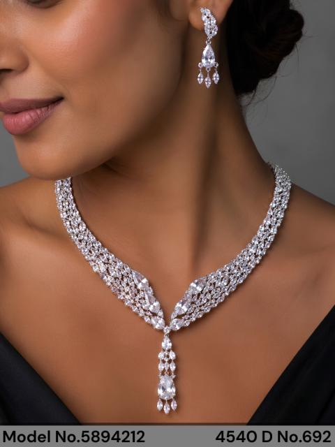 Traditional yet Trendy Design | Ideal for your Parties !