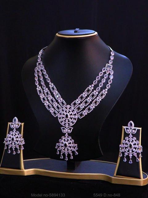 Necklace Designed by Passionate Craftsmen !
