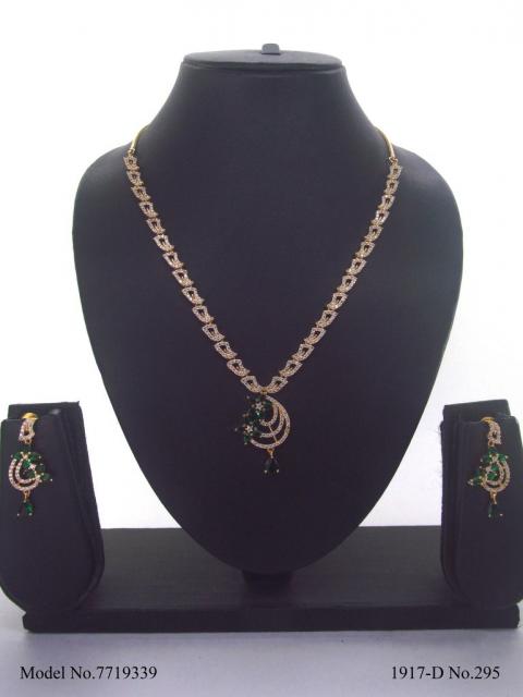 Ideal Necklace Set for Wedding Jewelry Occasions