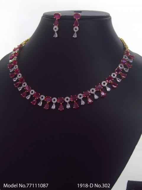 Fine Fashion Classic Necklace Set