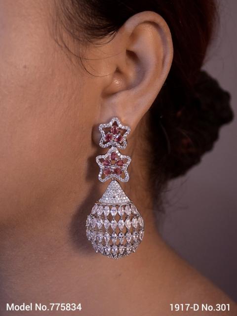 Zircon Earrings can be a Gift