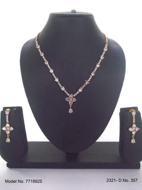 Necklace Set crafted for bold Women