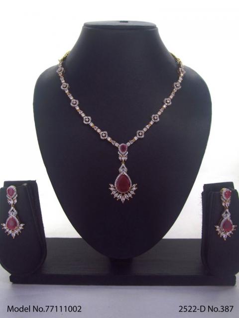 Classical Yet Trendy | Jewelry Set