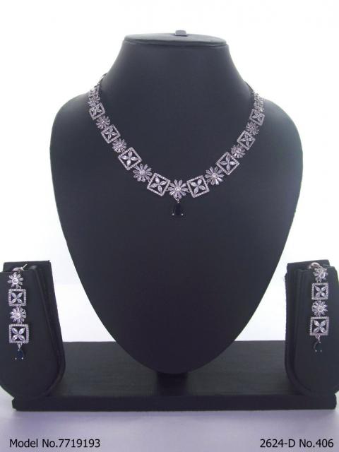 Light weighted CZ Necklace Set