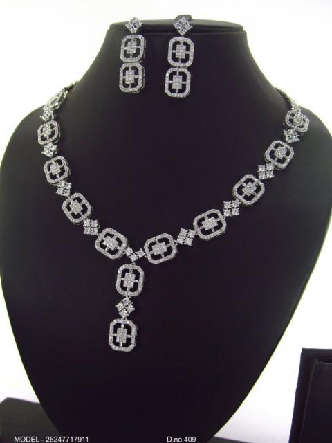 Light weighted CZ Necklace Set