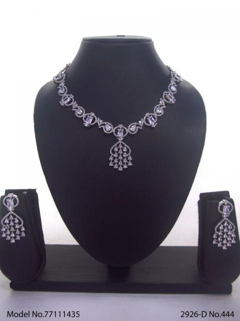 Ideal Necklace Set for Wedding Jewelry Occasions