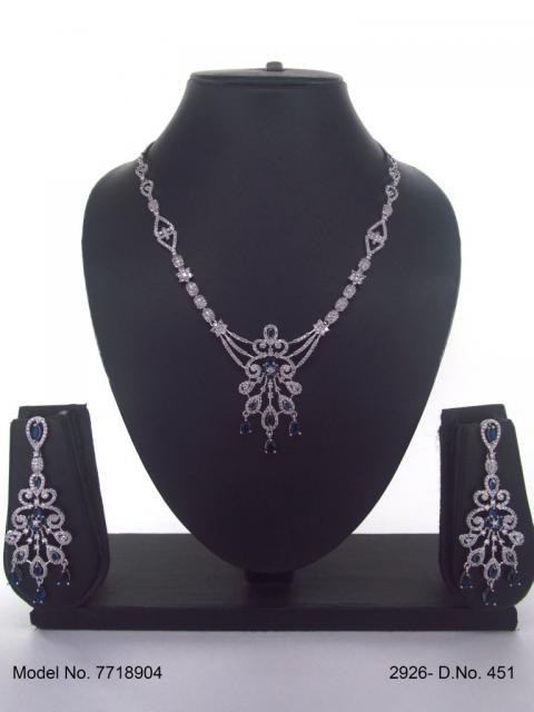 eye catchy Necklace set