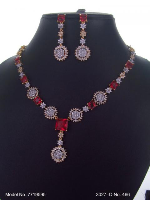 Fine Fashion Classic Necklace Set