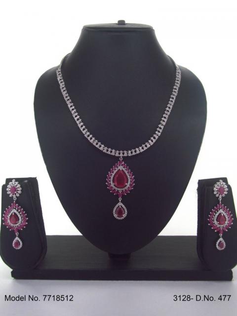 Fine Fashion Classic Necklace Set