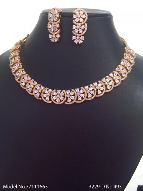 Fine Fashion Classic Necklace Set