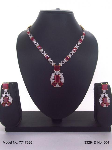 eye catchy Necklace set