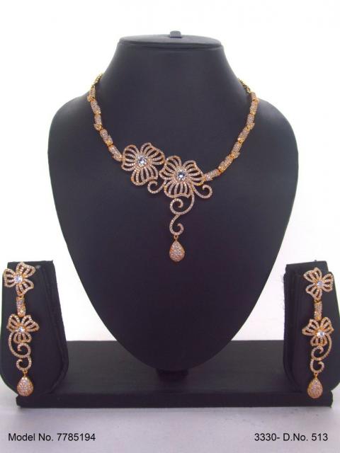 Fine Fashion Classic Necklace Set