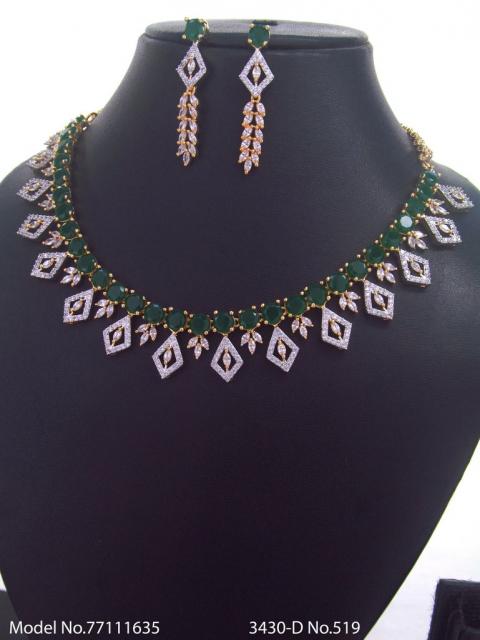 eye catchy Necklace set