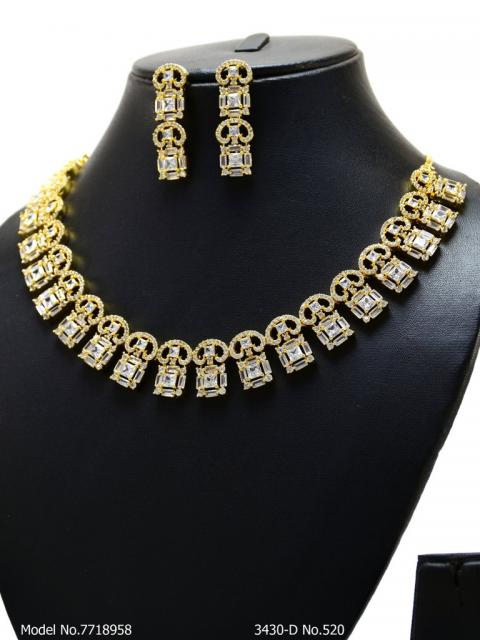 Fine Fashion Classic Necklace Set