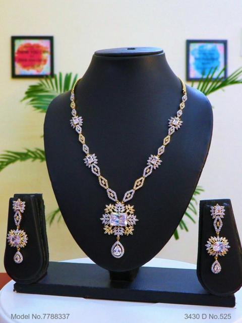 eye catchy Necklace set