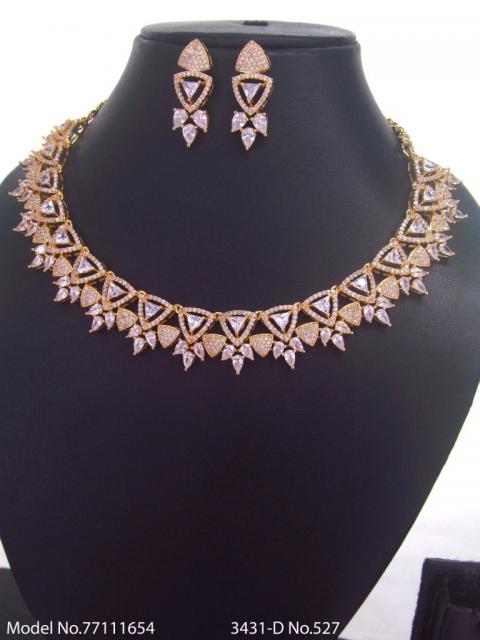 A necklace Set for all Occasions !