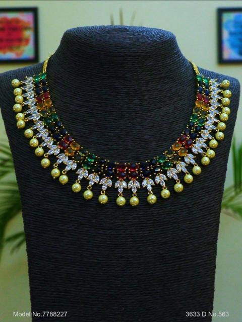 eye catchy Necklace set