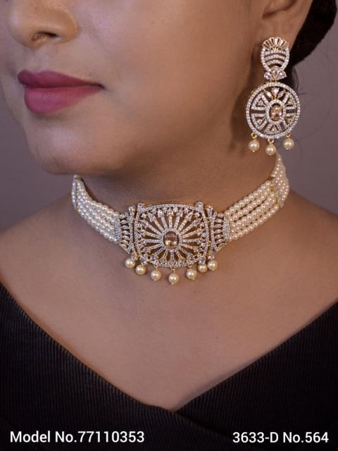 Fine Fashion Classic Necklace Set