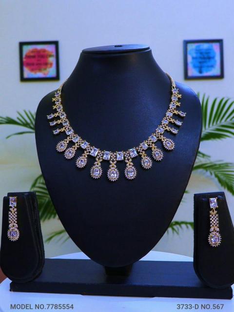 eye catchy Necklace set