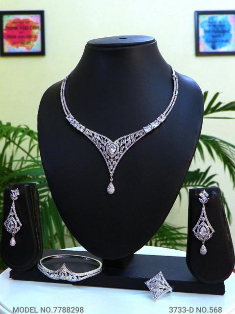 Wholesale Classic Necklace Set