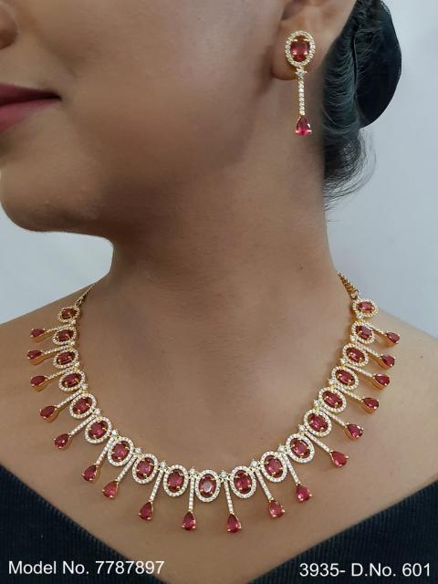 Trendy Traditional Necklace Set | Ideal Birthday Gift