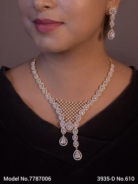 Traditional Zirconia Jewelry Set for Classy Women